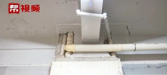 DƬ